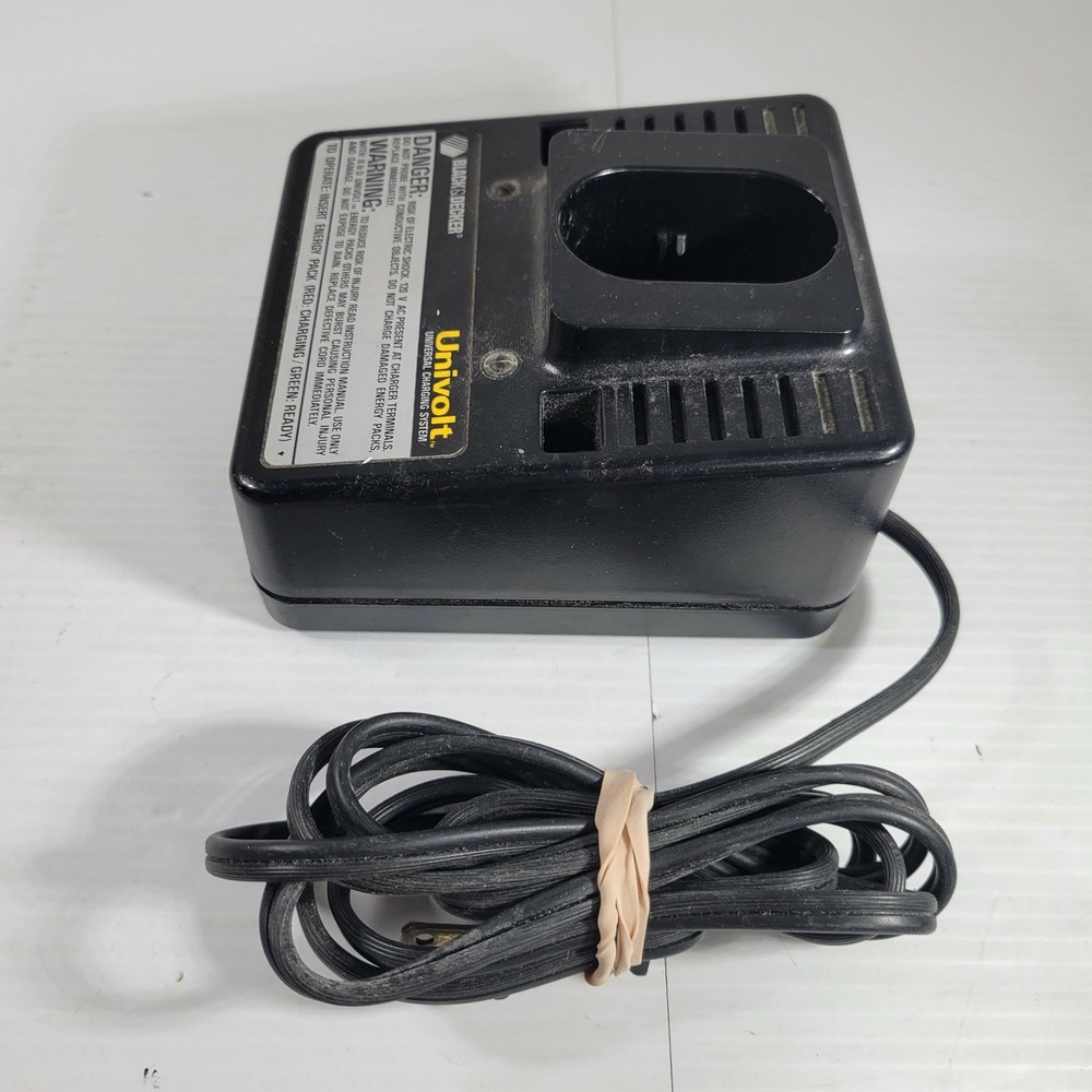 Black & Decker 98014 Univolt Universal Charging‎ System Type 2 Battery Charger - Picture 4 of 7